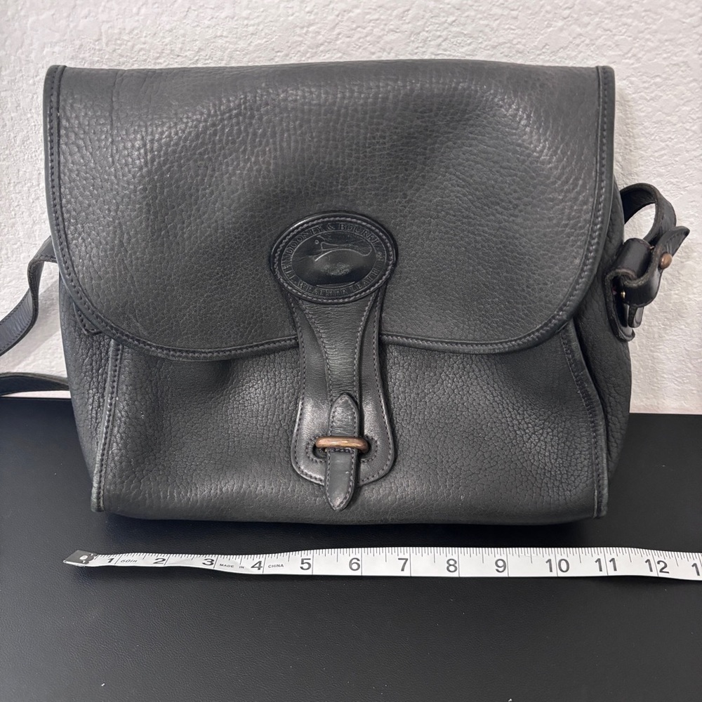 Black Vintage Dooney & Bourke crossbody - Picture 4 of 11